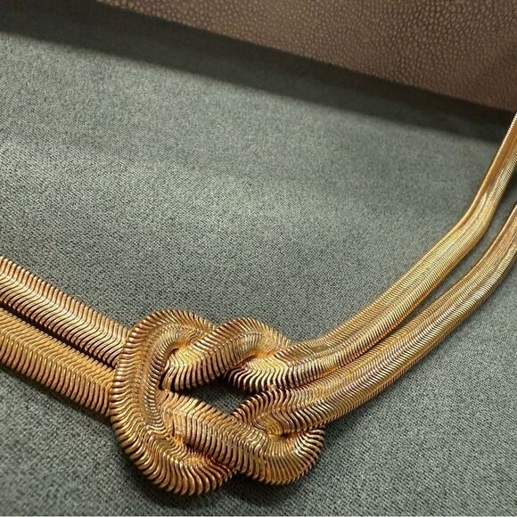 Chunky Gold Triple Strand Knot Necklace Vintage Statement Bold Elegant - Picture 4 of 15